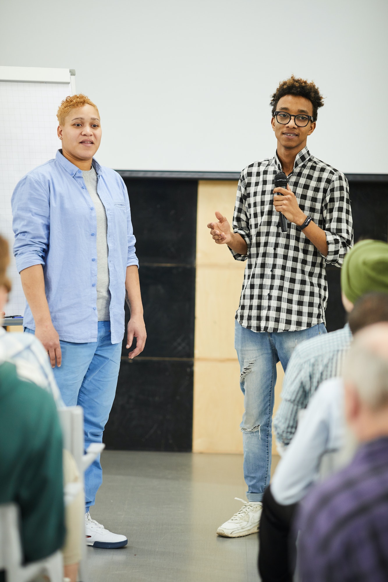 Presenting results of social experiment at conference